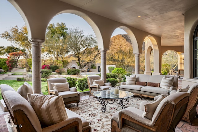 view of patio / terrace featuring an outdoor hangout area