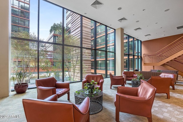 4808 N 24th St Unit 230, Phoenix, AZ 85016 - building lobby with a towering ceiling and a wall of windows
