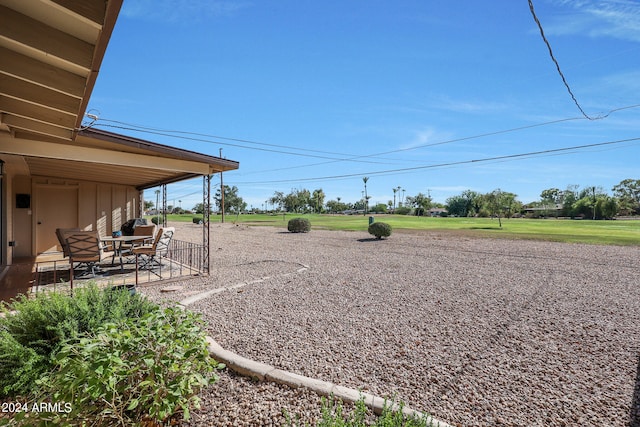 view of yard with a patio area