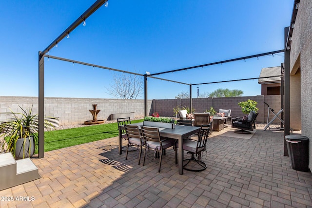 3670 E Sandoval Dr, San Tan Valley, AZ 85140 - view of patio featuring outdoor dining area and a fenced backyard