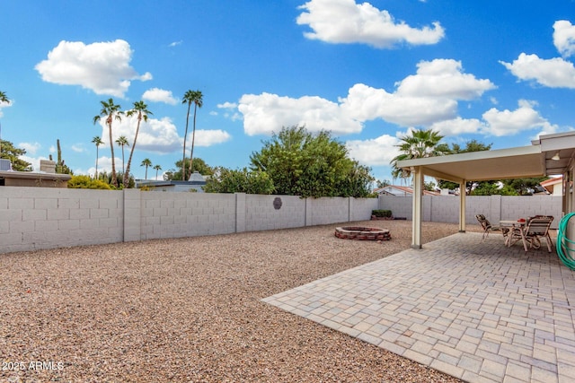 view of yard with a patio