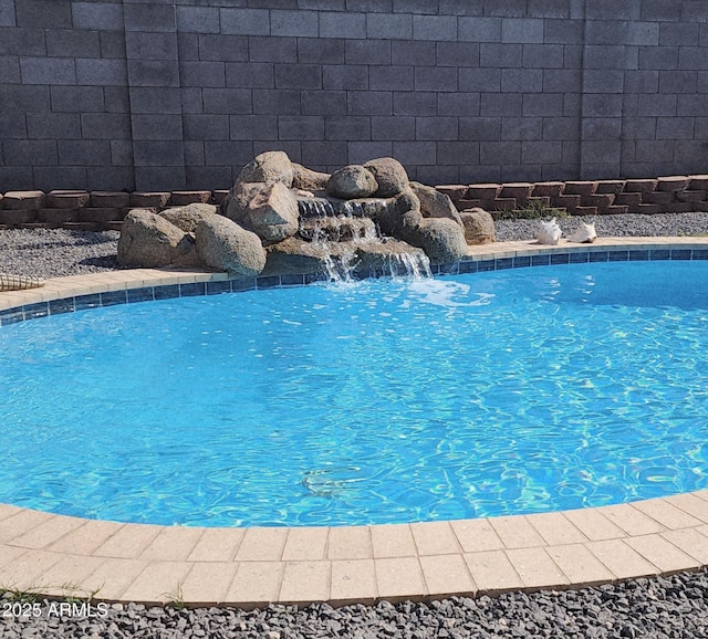 1011 W Weldon Ave, Phoenix, AZ 85013 - view of swimming pool