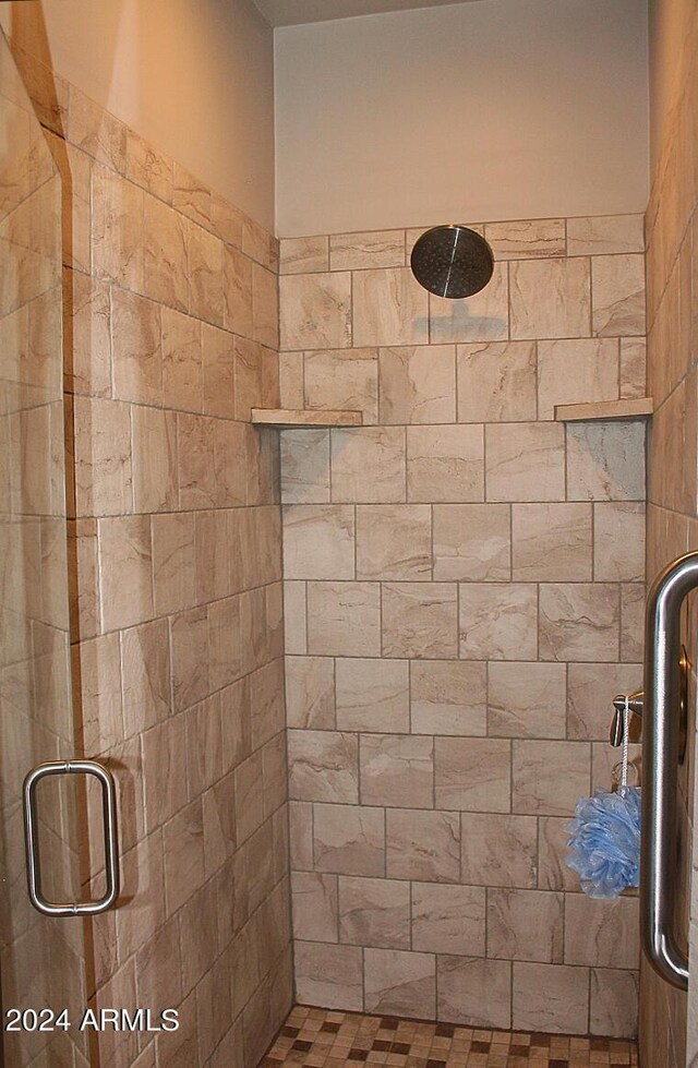 860 W Snow Creek Trl, Show Low, AZ 85901 - bathroom with a stall shower