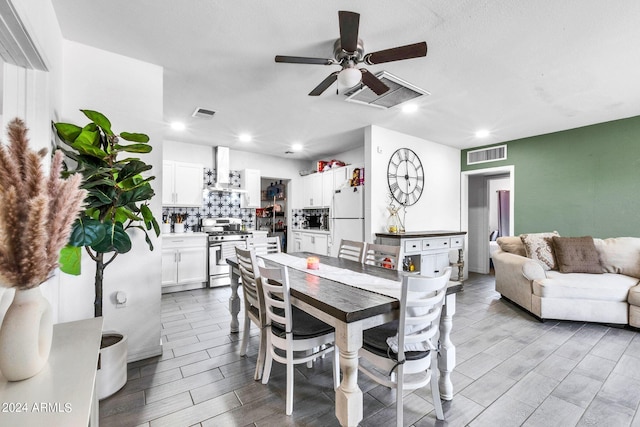 dining area featuring ceiling fan