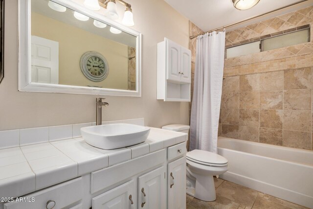 2256 S Las Flores, Mesa, AZ 85202 - bathroom with toilet, vanity, and shower / tub combo with curtain