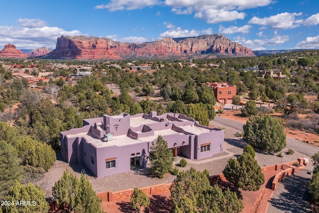 bird's eye view featuring a mountain view