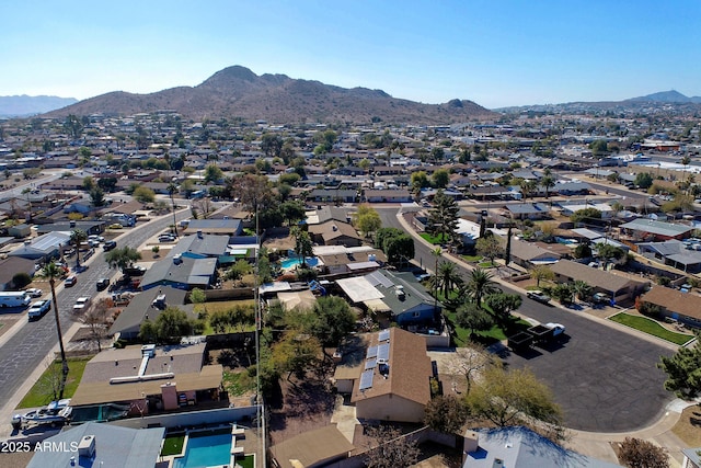 bird's eye view featuring a mountain view