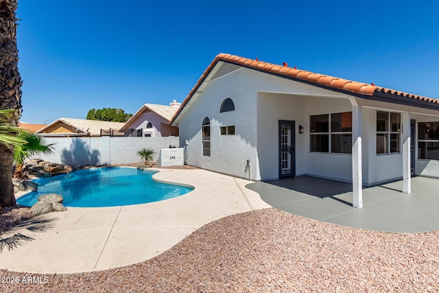 5125 W Wickiup Ln, Glendale, AZ 85308 - view of pool with a patio and a fenced backyard