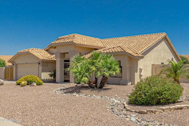 view of front facade with a garage