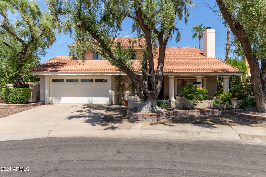 view of front of house with a garage