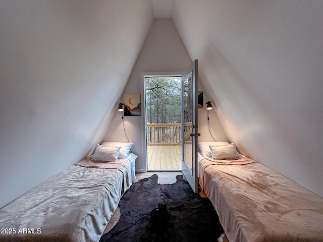 2124 Forest Park Dr, Overgaard, AZ 85933 - bedroom featuring vaulted ceiling