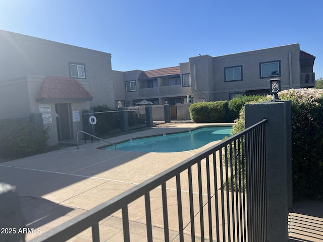 2311 E Hartford Ave Unit 38, Phoenix, AZ 85022 - view of community pool