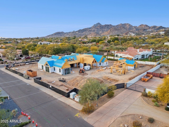 drone / aerial view featuring a mountain view