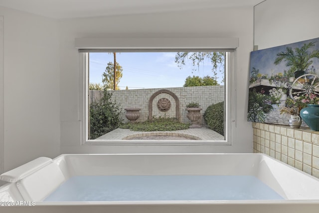 1522 W Myrtle Ave, Phoenix, AZ 85021 - full bathroom featuring healthy amount of natural light and a soaking tub