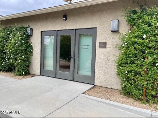 1522 W Myrtle Ave, Phoenix, AZ 85021 - view of exterior entry featuring stucco siding
