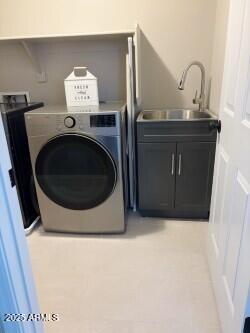 984 W Belmont Red Trl, San Tan Valley, AZ 85143 - laundry area featuring a sink and washer and dryer
