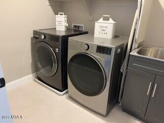 984 W Belmont Red Trl, San Tan Valley, AZ 85143 - laundry room featuring washing machine and clothes dryer