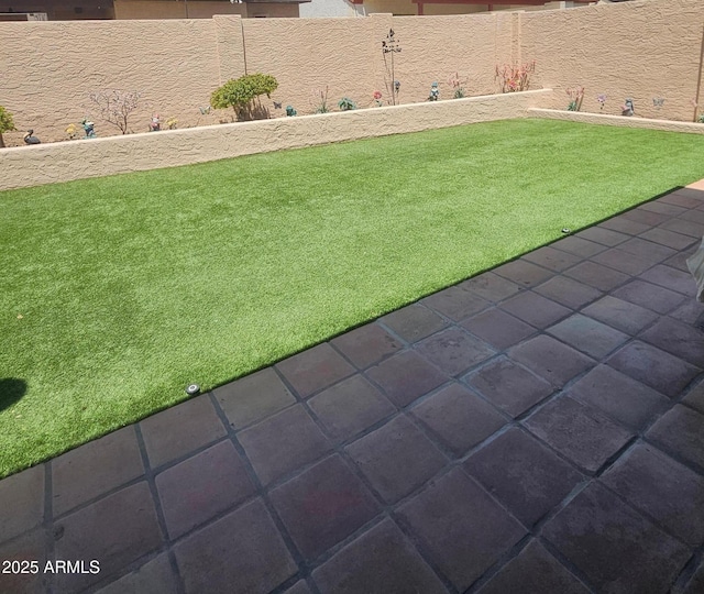 6036 W Mescal St, Glendale, AZ 85304 - view of yard