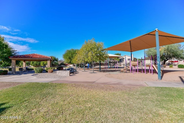 6928 W Oraibi Dr, Glendale, AZ 85308 - surrounding community with a gazebo and a yard
