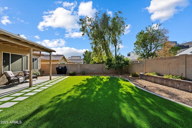 3350 E Rosemonte Dr, Phoenix, AZ 85050 - view of yard featuring a patio