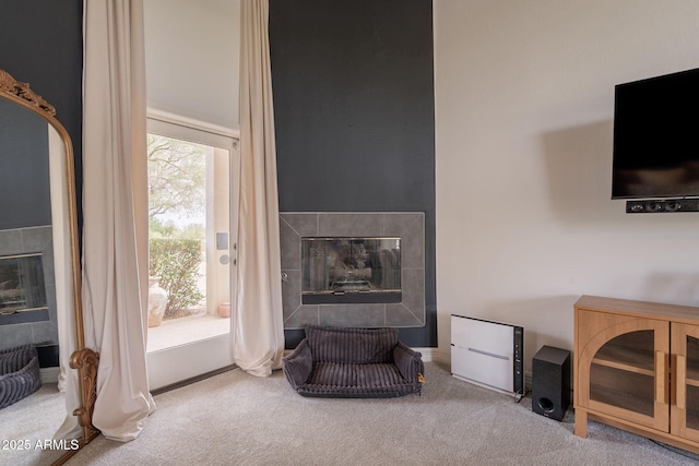 8502 E Santa Catalina Dr, Scottsdale, AZ 85255 - living room featuring carpet flooring and a towering ceiling
