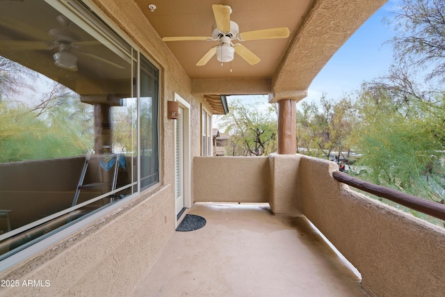 balcony featuring a ceiling fan