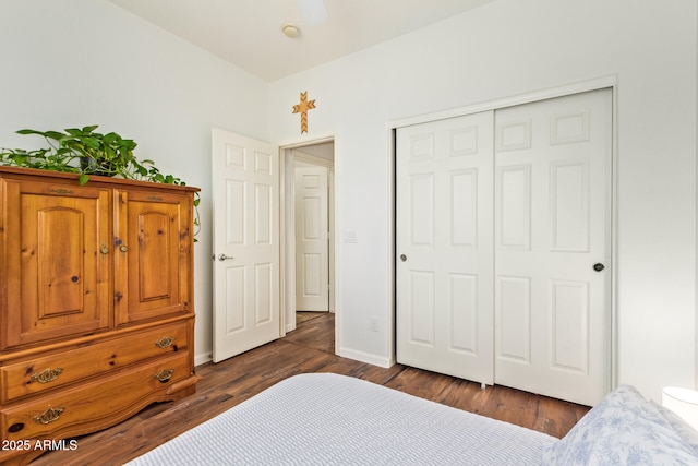 3381 E Canary Way, Chandler, AZ 85286 - bedroom featuring dark wood-type flooring, a closet, and baseboards
