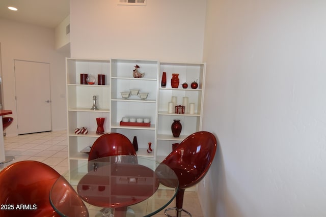 2570 E Manzanita St, Apache Junction, AZ 85119 - living area with tile patterned flooring