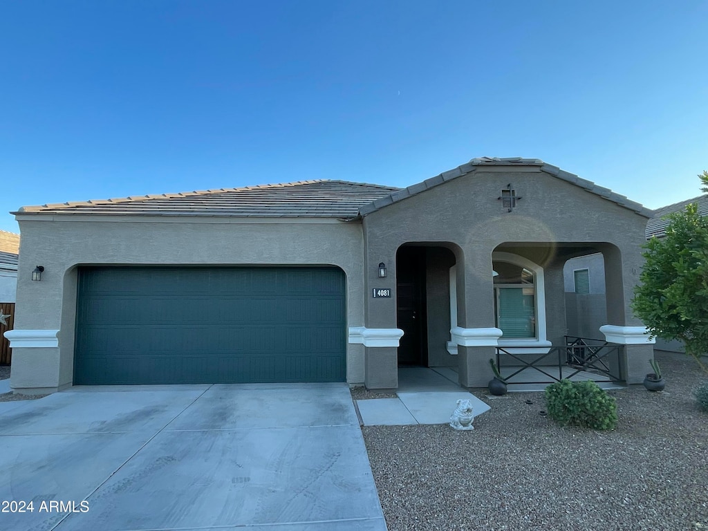 view of front of house featuring a garage