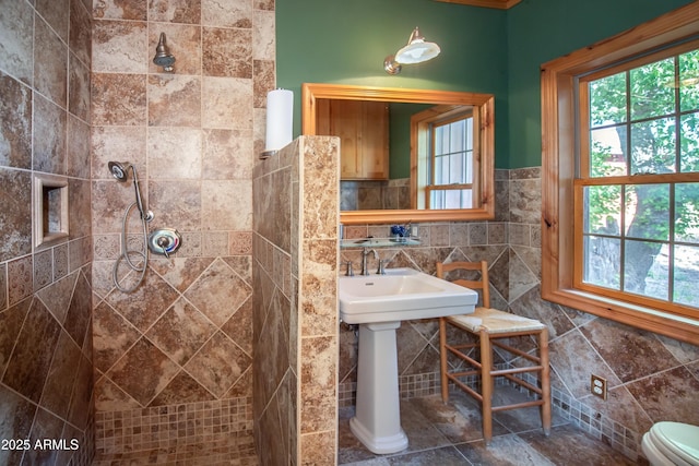 19125 N Lower Territory Rd, Prescott, AZ 86305 - full bath featuring tiled shower, tile walls, and a wainscoted wall