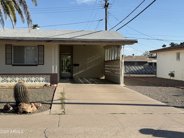 5517 E Boise St, Mesa, AZ 85205 - view of front of house featuring a shingled roof