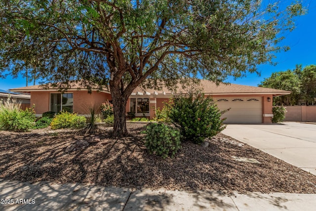 837 W Keating Ave, Mesa, AZ 85210 - single story home featuring stucco siding, concrete driveway, and a garage