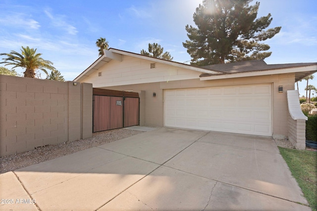 1509 W Kiowa Ave, Mesa, AZ 85202 - view of front of house with concrete driveway and an attached garage