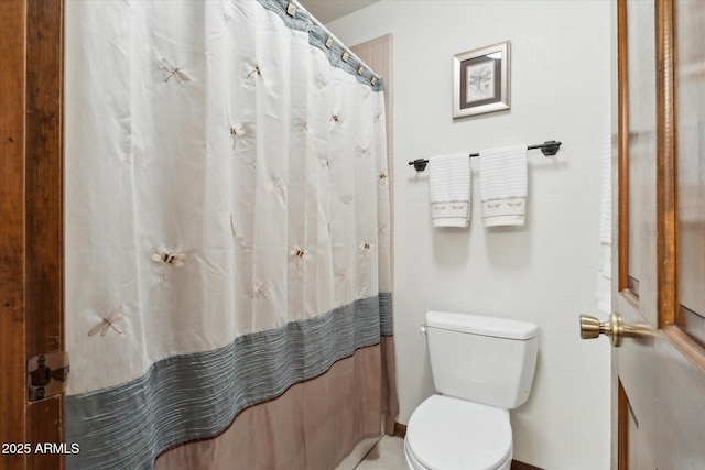 6208 E Paradise Ln, Scottsdale, AZ 85254 - bathroom featuring a shower with shower curtain and toilet