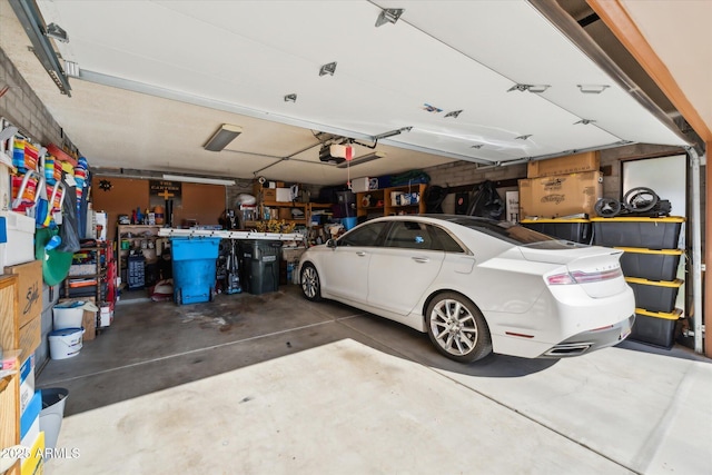 6208 E Paradise Ln, Scottsdale, AZ 85254 - garage featuring a garage door opener