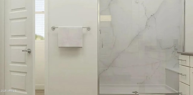 3885 E Kenley Ln, San Tan Valley, AZ 85143 - bathroom featuring a marble finish shower