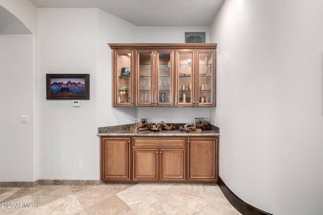 4328 N Pinnacle Ridge Cir, Mesa, AZ 85207 - bar with arched walkways and baseboards