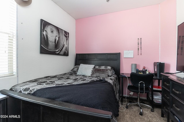 bedroom featuring carpet floors