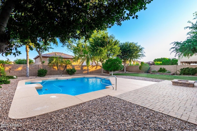 7247 W Buckskin Trl, Peoria, AZ 85383 - view of swimming pool with a patio area and a fenced backyard