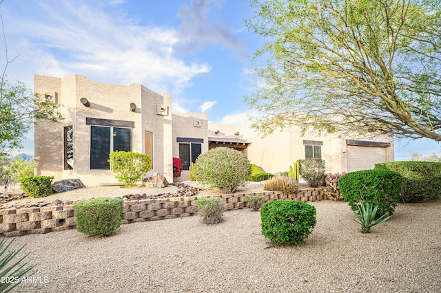 5520 E Desert Forest Trl, Cave Creek, AZ 85331 - view of front of property featuring stucco siding