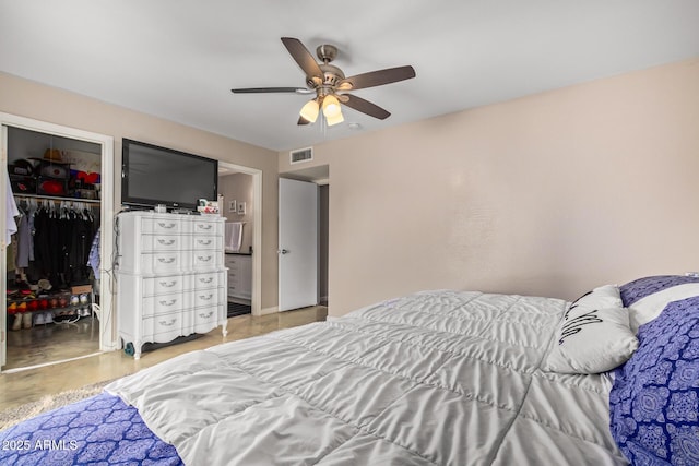 bedroom featuring a closet and ceiling fan