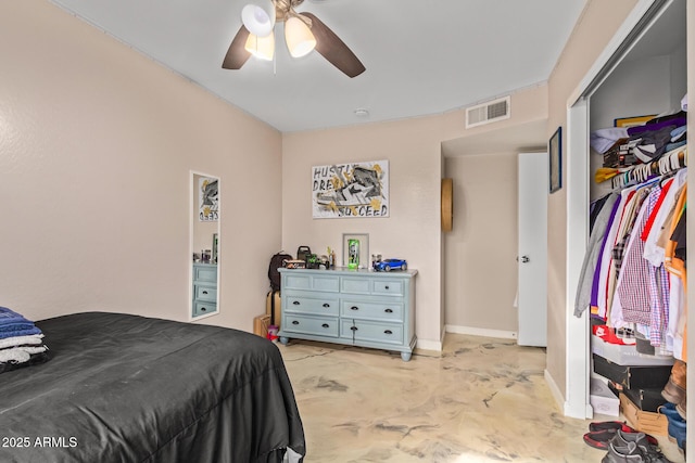 bedroom featuring a closet and ceiling fan