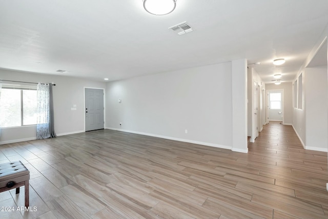 962 W Lindbergh Ave, Coolidge, AZ 85128 - spare room featuring light wood-type flooring