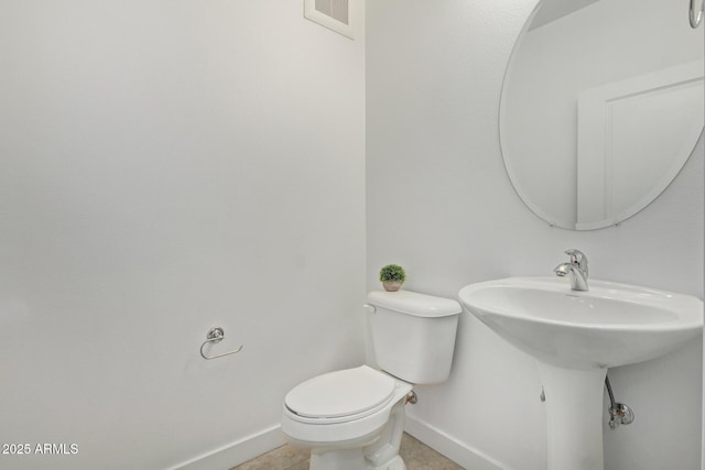 2511 W Queen Creek Rd Unit 378, Chandler, AZ 85248 - half bath featuring baseboards, toilet, and visible vents