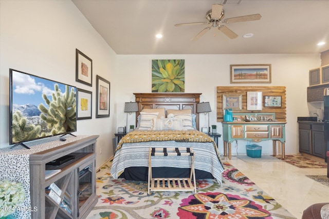 bedroom featuring ceiling fan