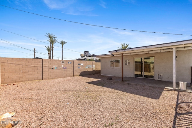 6714 N 26th Dr, Phoenix, AZ 85017 - view of yard featuring a patio area and a fenced backyard