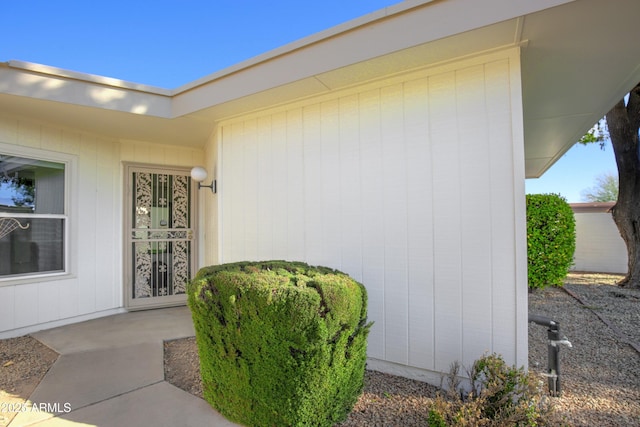 view of entrance to property