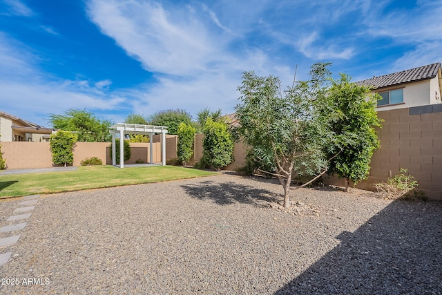 809 W Coles Rd, Phoenix, AZ 85041 - view of yard with a pergola