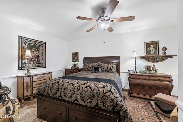 bedroom with a ceiling fan