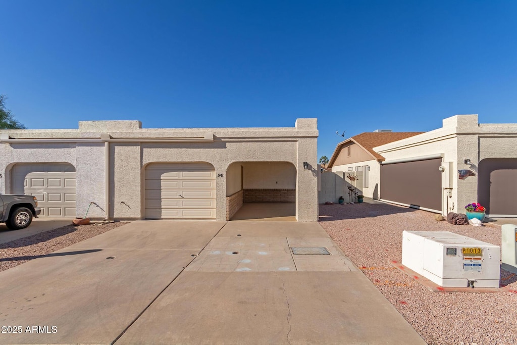 view of front of property featuring a garage